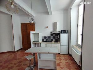 T2 60 m2   rénové  isolé  charme ancien