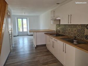 Appartement duplex F3 à BAINS