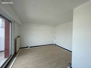 À louer – Studio meublé 26 m² avec balcon et parking – Pantin centre-ville