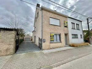 Te huur halfopen bebouwing met 3 slaapkamers en tuin in M...