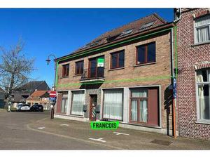 Ruim appartement met 3 slaapkamers te Aartrijke