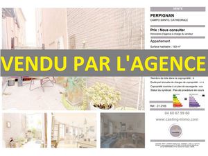 AU CENTRE BOURGEOIS DE LA VILLE UN APPARTEMENT AVEC TERRASSE