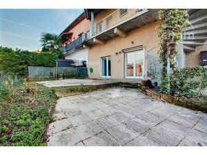 APPARTEMENT T3 REZ-DE-CHAUSSEE DOMENE