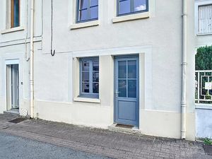 BRUYERES ET MONBERAULT - PETITE MAISON-APPARTEMENT DE TYPE 3