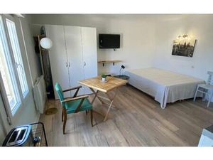 Location appartement  m² T-1 à Nice  640 €