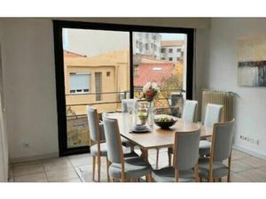 Location appartement  m² T-1 à Nîmes  646 €
