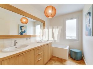 DOLY // Maison de centre-ville au coeur de Rueil Malmaison