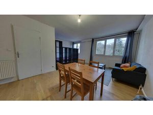 GRAND STUDIO AVEC COIN NUIT ET DRESSING