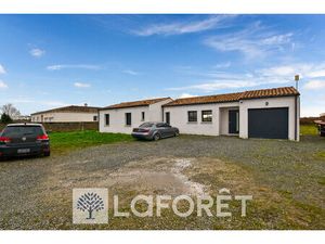 Maison à louer à Saint André de Lidon - Référence 4316