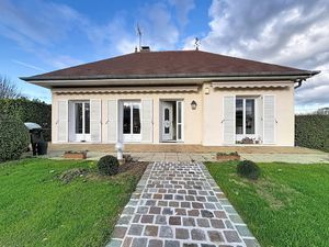 Saint-Lyé Maison traditionnelle avec sous-sol total