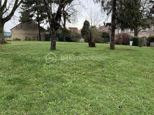 A ne pas manquer ! Beau terrain plat et constructible. Etudes de sol réalisées