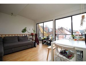 Penthouse à louer avec terrasse et 1 chambre   Ixelles (VBD66487)