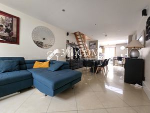 Maison 1930 de 79 m² avec 2 CH + bureau + cour