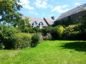 Proche Dinan : Charme et nature en bord de Rance  accès à pied !