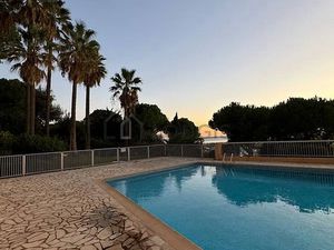 Studio meublé avec piscine  piscine et terrasse