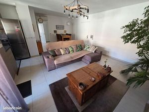 Appartement T3 avec terrasse état neuf