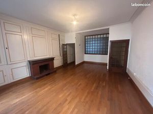 Vaste appartement F2