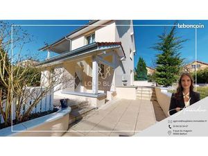 Maison 7 pièces 254 m²