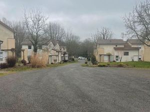 Meublée de 2 a 4 personnes piscine espace peche