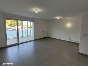 Beau T3 avec box fermé et balcon secteur Décines centre – Très bon état