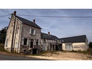 Grande Maison Avec Dependances En Pierre
