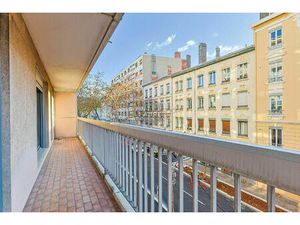 T4 - 84 m² - BALCON - GARAGE - SECTEUR FÉLIX FAURE / PLACE DES MAISONS NEUVES