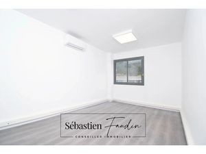 Local professionnel à louer GEMENOS 1 pièce(s) 15m2 275€/mois HT/HC
