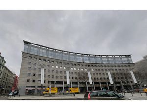 Local professionnel à louer VILLEURBANNE 1 pièce(s) 265m2 4 183€/mois HT/HC