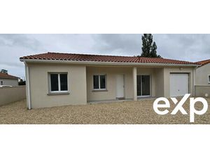 Maison de plain-pied  73 m² habitables  terrain de 272 m²