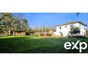 Maison familiale avec grand jardin et piscine à Mouleydier (24)