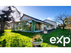 Maison de caractère en pierres  140 m2 habitables  3 chambres 