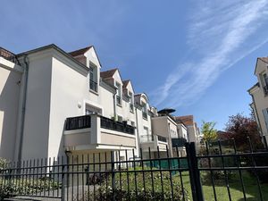 T2 A LOUER AVEC PARKING A LE PLESSIS-PATE