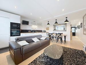 RAVISSANT T2 RECEMMENT RENOVE A PROXIMITE DES QUAIS DE TROUVILLE