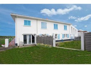 Vente Maison 6 pièces de 178m² - 85630 Barbâtre