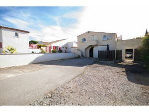 Ancien corps de bâtiment à rénover à Vic La Gardiole