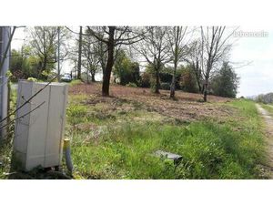 Terrain 2 600 m² Nontron