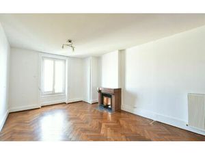 Location appartement  66.42 m² T-2 à Oullins  895 €