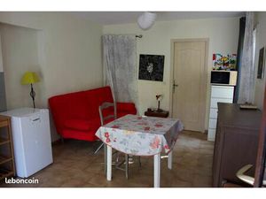 Loue studio meublé 25 m2 St Paul Trois Châteaux