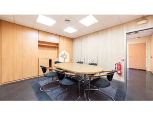 À vendre - Neuilly-sur-Seine Île de la Jatte - Bureaux 2 pièces de 51 30 m² en rez-de-chau
