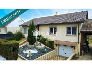 Maison avec jardin arboré  terrasse et sous-sol