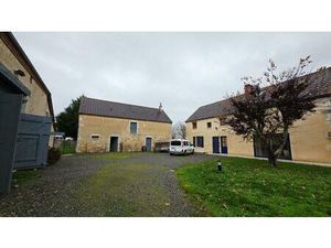 SAINT DOULCHARD MAISON 7 PIECES 6 CHAMBRES GRANGE DEPENDANCES