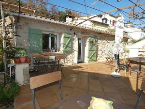 JOLIE MAISON EN PIERRE PLEINE DE CHARME