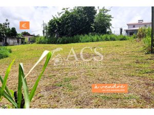 À vendre : Beau terrain constructible de 600 m2  vue dégagée