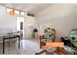 Studio avec balcon  vue mer et emplacement central idéal r