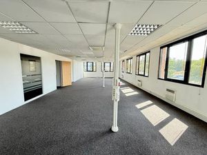 Bureaux à louer de 348m2