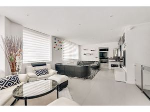 PARIS 15E - SAINT CHARLES