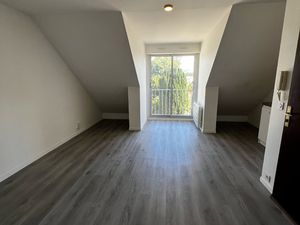 Studio à louer avec parking à Sainte Geneviève des Bois (917