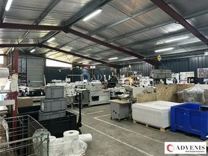 LOCAL D'ACTIVITE A VENDRE