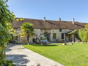 Maison haut de gamme à Aufferville