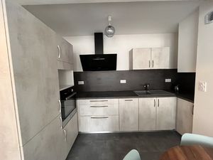 A LOUER T2 MEUBLE CENTRE VILLE ESPALION